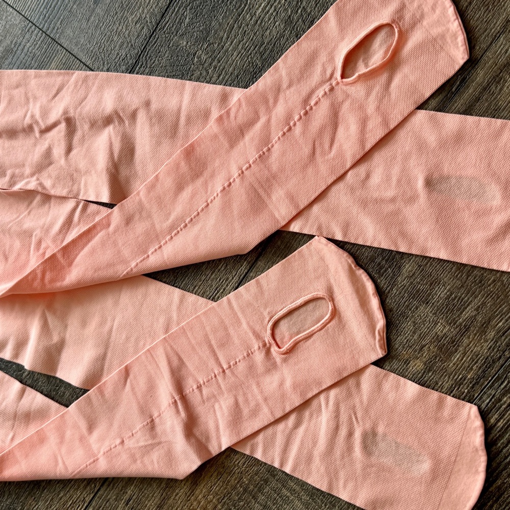 Capezio Ultra Soft Transition Tight with Back Seam SIZE: S/M